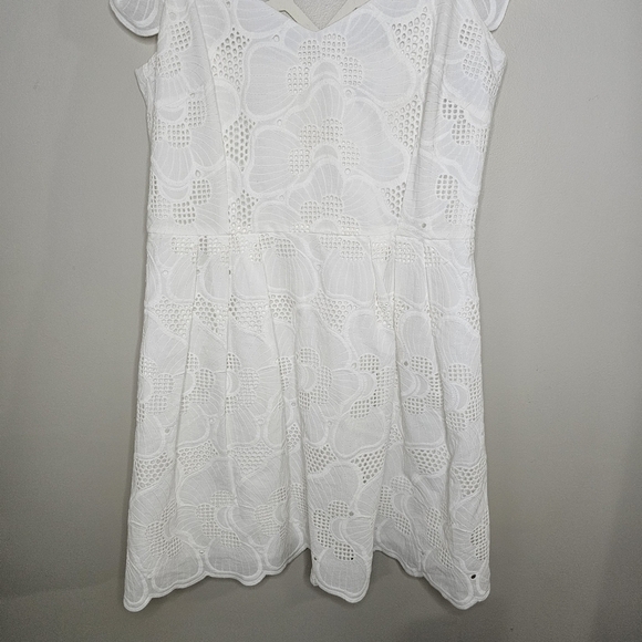 Steve Madden Sierra Sleeveless Lace Eyelet Boho Crochet Dress in Optic White - Picture 6 of 14